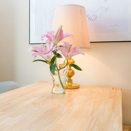 Beautiful Viennese Apartment Екстер'єр фото
