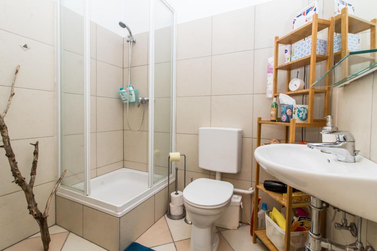 Beautiful Viennese Apartment Екстер'єр фото