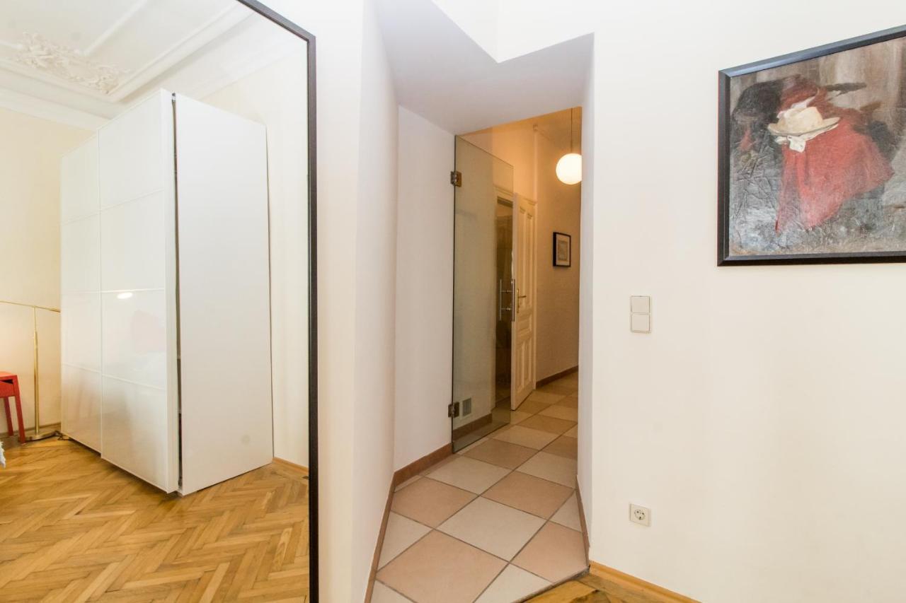 Beautiful Viennese Apartment Екстер'єр фото