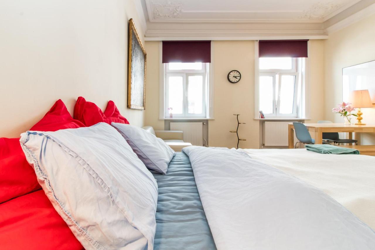 Beautiful Viennese Apartment Екстер'єр фото