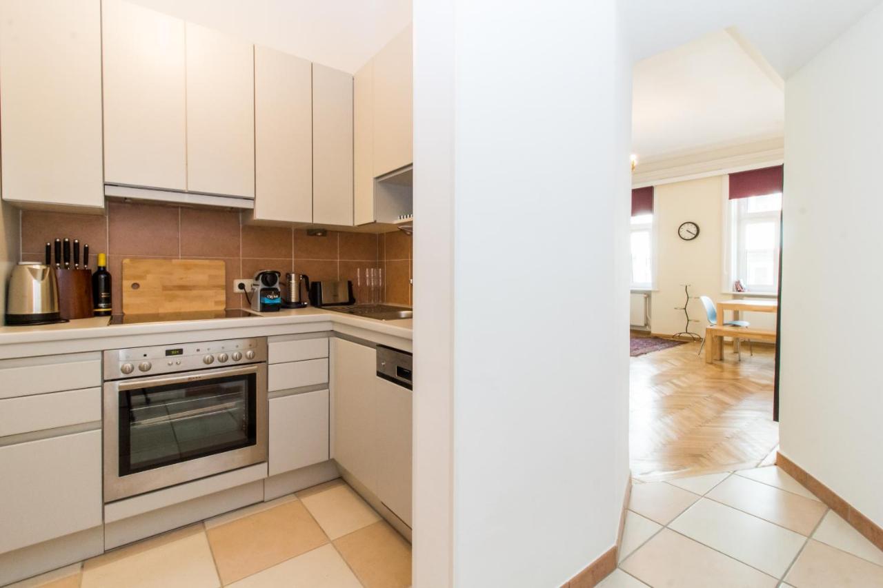 Beautiful Viennese Apartment Екстер'єр фото